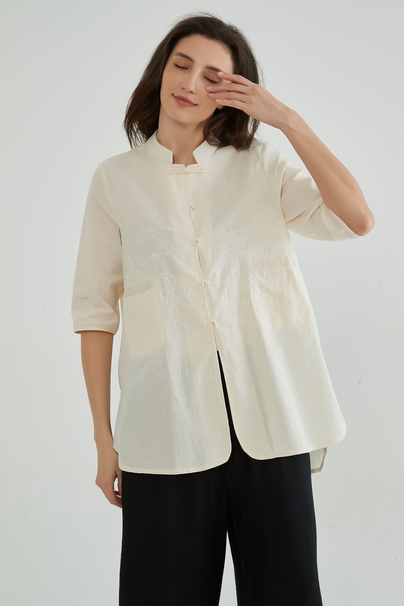 Moon Mist Retro Embroidered Frog Button Up Shirt - Whisper Mint